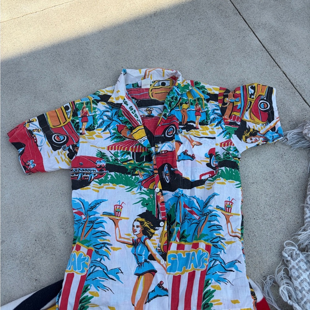 Vintage Islander Multicolor Tropical Print Button-Up Shirt